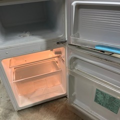 ヤマダ.冷蔵庫.汚いが使えますの画像