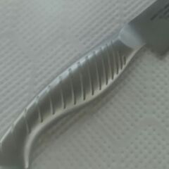 アムウェイ クィーン プレミアムナイフセットのペティナイフのみの画像