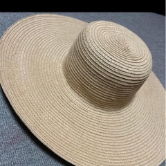 麦わら帽子　ベージュ　の画像