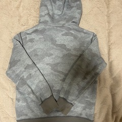 パーカーの画像