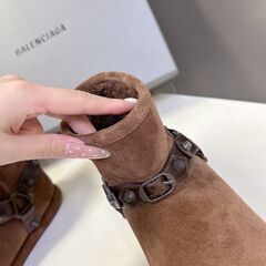 Balenciaga バレンシアガ ムートンブーツ スエード キャメルの画像