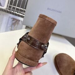 Balenciaga バレンシアガ ムートンブーツ スエード キャメルの画像