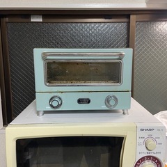 レンジとトースターの画像