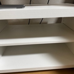 Hisense32型テレビ + テレビ台の画像