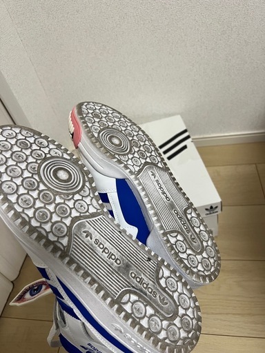 adidas×カーウィンフロスト  コラボスニーカー