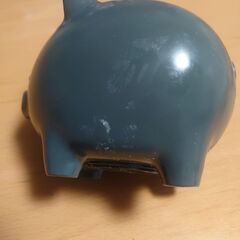 貯金箱の画像