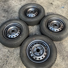145\80r12冬タイヤ４本セットホイール付きの画像