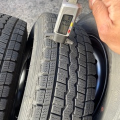 145\80r12冬タイヤ４本セットホイール付きの画像