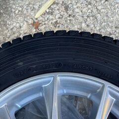 スタッドレスタイヤ、ホイールセットの画像