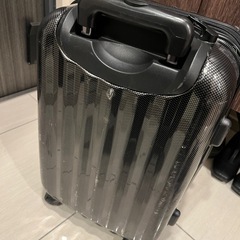 スーツケースの画像