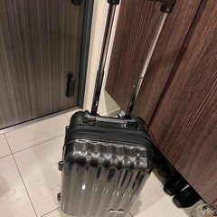 スーツケースの画像