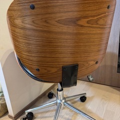 回転椅子の画像