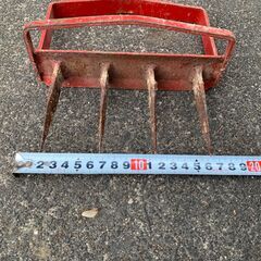 [農]#10　ローンスパイク　芝の根切りに　四本爪の画像