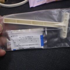 使い捨て　T字カミソリの画像