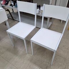 J8703 【リユースのサカイ柏店】 DORIS ドリス 拡張式ダイニングテーブルセット 椅子2脚付3点セット 2人掛け 組立式 フレイヤ ホワイト クリーニング済み　新品参考価格15,990円の画像