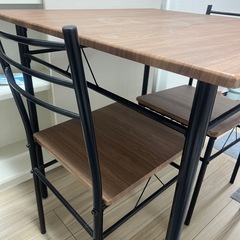 ダイニングテーブル2人用の画像