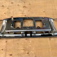 トヨタ 200系 マジェスタ リアガーニッシュ76801-30060 の画像