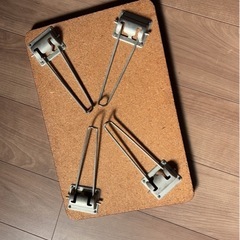 折りたたみ机の画像