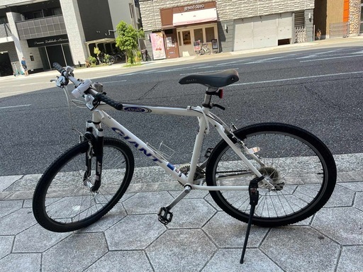 クロスバイク:  Giant