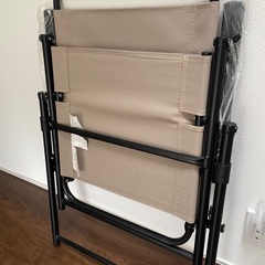 新品　折りたたみアウトドアチェア ベージュの画像