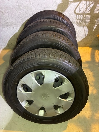 スタッドレスタイヤ　スチールホイール付き　ブリヂストン　ＶＲＸ