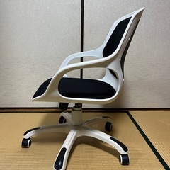 IKEAの椅子の画像