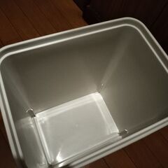 ゴミ箱の画像