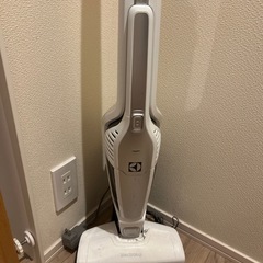 【お引渡者決定しました】ergorapid コードレス掃除機の画像