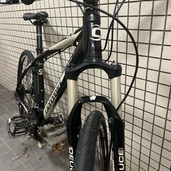 canondaleダウンヒルバイク油圧ディスクの画像