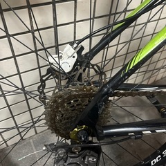 canondaleダウンヒルバイク油圧ディスクの画像