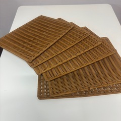 パン屋で使用していた かごトレー（30×40cm）6枚セット｜パン・焼き菓子・マルシェ陳列に◎
の画像