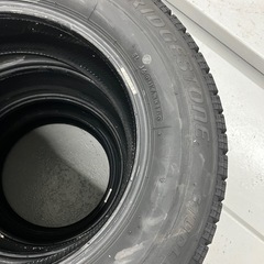 BRIDGESTONE BLIZZAK VRX 185/70r14 溝5mm 中古４本　の画像