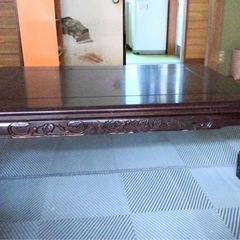 檜のテーブルの画像