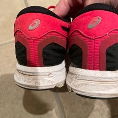 アシックスランニングシューズ26.5の画像