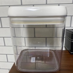 💛真空キャニスターLサイズ ニトリの画像