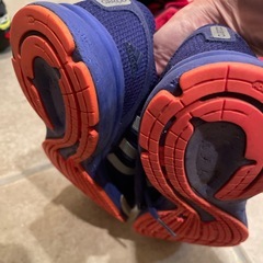 アディダス　ランニングシューズ26.5
の画像