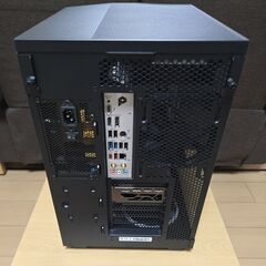 （沖縄在住で現金払いなら1万円引き）最新20コアCPU＆RTX5070搭載　WIFI7やThunderbolt4、5GLAN等最新機能盛り沢山の万能ゲーミングPCの画像