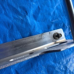 スノーモービル Polaris フューエルタンクの画像