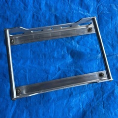 スノーモービル Polaris フューエルタンクの画像