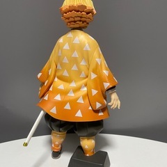 鬼滅の刃　我妻善逸　フィギュア　の画像