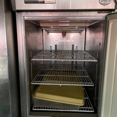 業務用冷蔵庫の画像