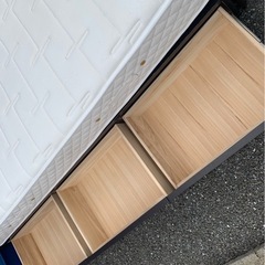 福岡市内配達無料　日本ベッド　ダブルサイズマットレス　フレームセットの画像