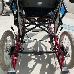 リクライニング車椅子の画像