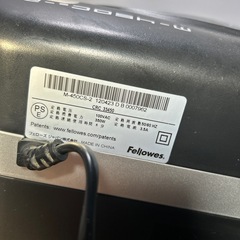 シュレッダー型番：CRC 33450カラー：ブラックメーカー：Fellowesの画像