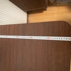 ダイニングテーブルの画像