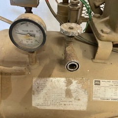 エアーコンプレッサー 100V 200V 東芝 トスコン GP-7S8 小型 コンプレッサー 70L の画像