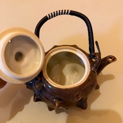 取引中⚠️やちむん(ヤドカリ型急須)の画像