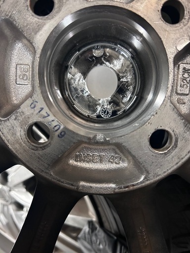 スタッドレスタイヤ ヨコハマ ice GUARD iG60 195/70R15 5.5J +42 ライズ ロッキー