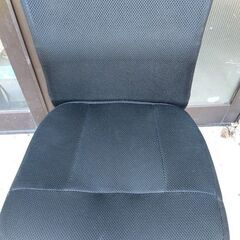 事務椅子の画像