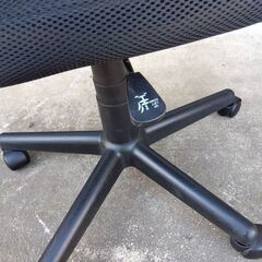 事務椅子の画像